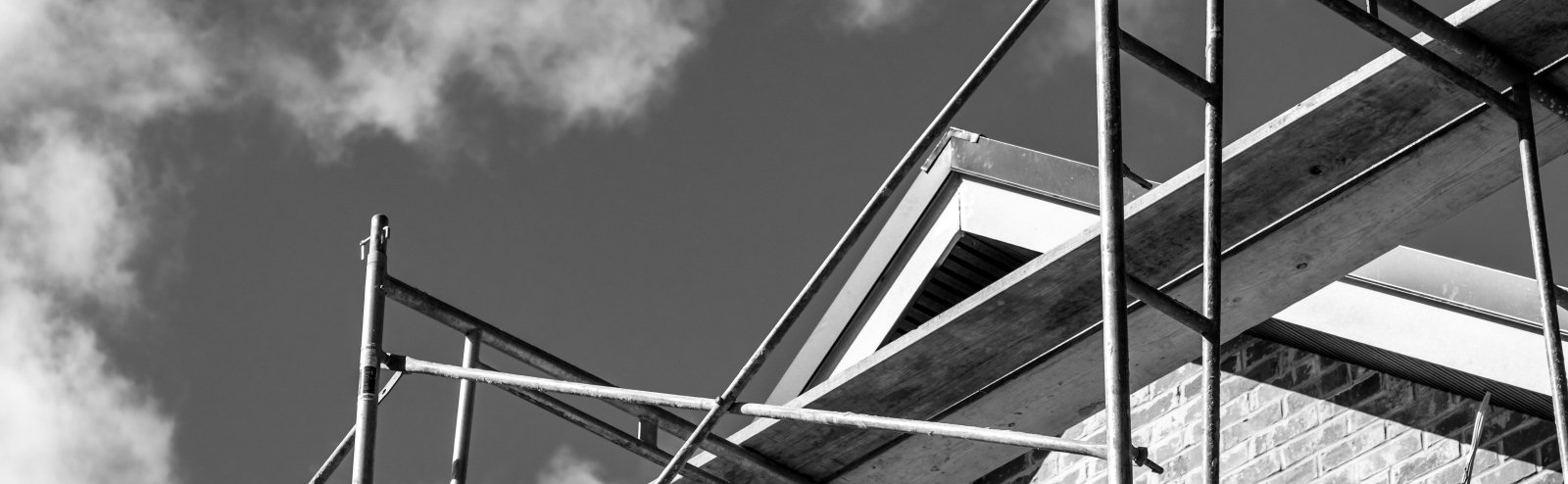 Stable scaffold rental from JB Junior scaffolding in Pembrokeshire